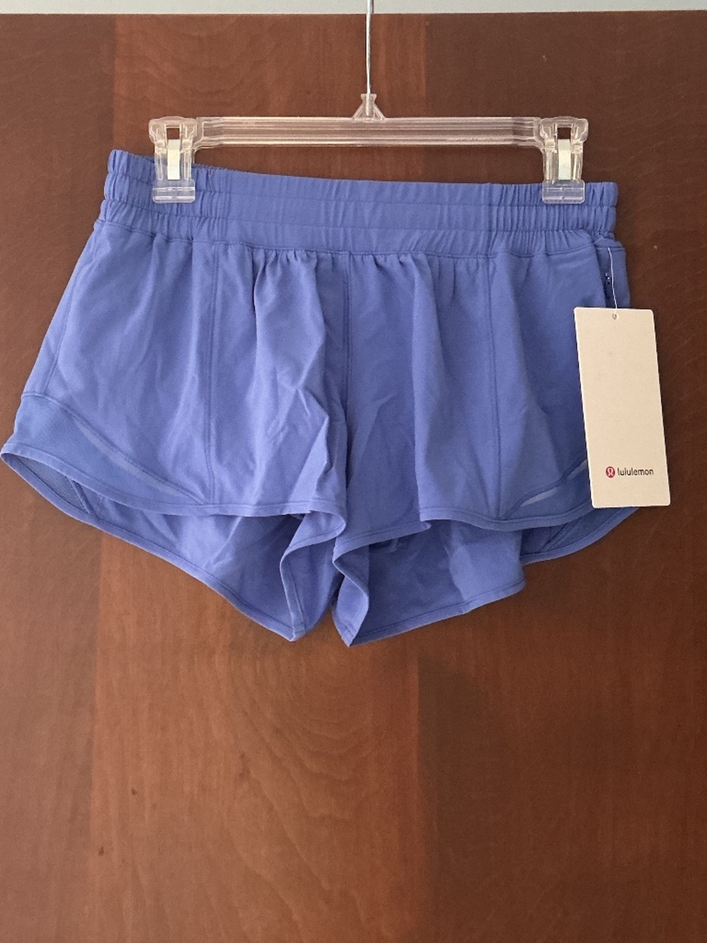 Lululemon so 8 Hotty Hot LR short 2.5” in Wild Indigo NWT